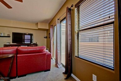 Family room 2