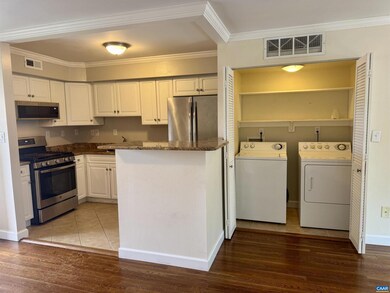 161 Hessian Hills Way unit 4, Charlottesville, VA 22901 - photo 2