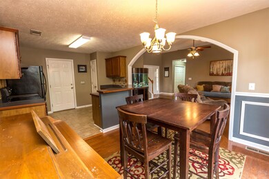 Dinning/Kitchen Area