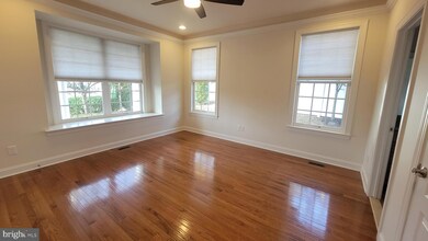 633 N Main St, Doylestown, PA 18901 - photo 5