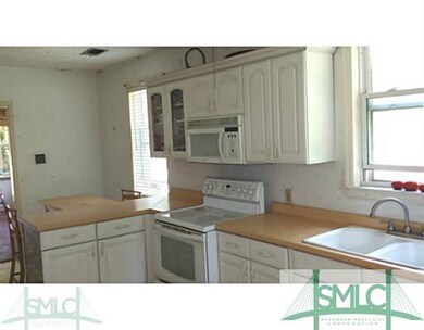 Kitchen. Renovated Kitchen w/ new cabinetry and ne