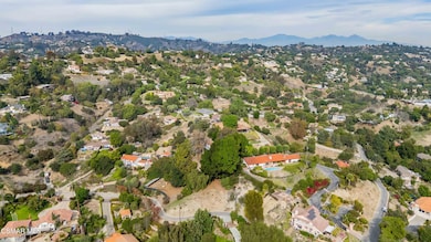 DJI_20251111133235_0452_D