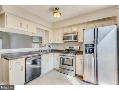 317 Hunters Rd, Swedesboro, NJ 08085 - photo 6