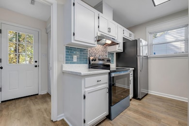 4013 Catawba St unit B, Tallahassee, FL 32303 - photo 2