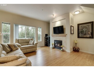 10525 NE Cedar Falls Loop, Hillsboro, OR 97006 - photo 5