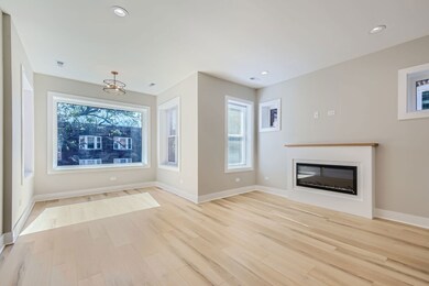4908 N Rockwell St unit 2, Chicago, IL 60625 - photo 2