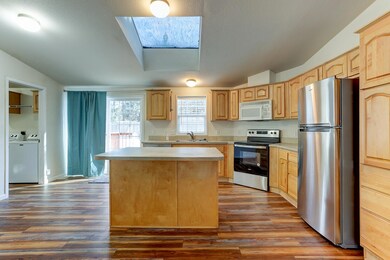 60918 Alpine Dr, Bend, OR 97702 - photo 7