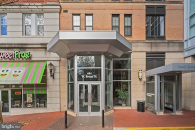 The Spectrum unit 617, Falls Church, VA 22046 - photo 2