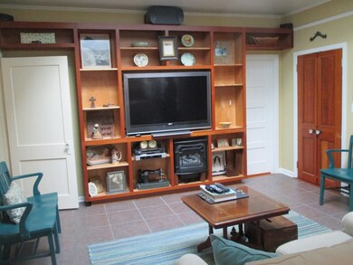 902 Burke Ave, McComb, MS 39648 - photo 5