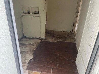 300 Cactus View Dr, Springtown, TX 76082 - photo 6