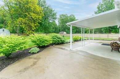 343 Maple Ave, Sheffield Lake, OH 44054 - photo 4