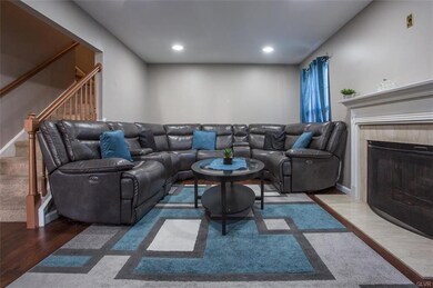 949 Ramblewood Ln, Freemansburg, PA 18017 - photo 4