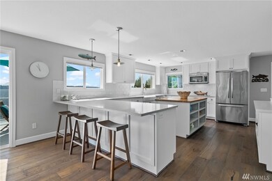 6580 E Grapeview Loop Rd, Allyn, WA 98524 - photo 7