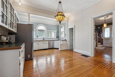 309 N Esplanade St, Leavenworth, KS 66048 - photo 5