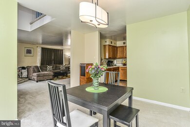 7646 Jordon Hollow Ct, Manassas, VA 20109 - photo 7