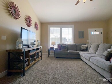 909 Starlight Loop, Twin Falls, ID 83301 - photo 2