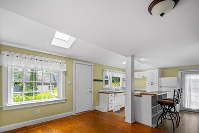 29 Thomas St, Camden, ME 04843 - photo 3