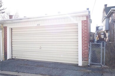 209 S 16th St, Allentown, PA 18102 - photo 5