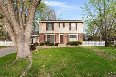 3424 SW 34th Ct, Topeka, KS 66614 - photo 2