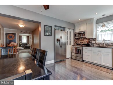 540 Crotzer Ave, Folcroft, PA 19032 - photo 7