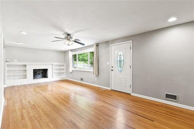 10213 W 55th St, Shawnee, KS 66203 - photo 4