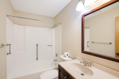 35 Nathan Ln N unit 111, Plymouth, MN 55441 - photo 7