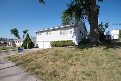 310 La Salle Dr SW, Cedar Rapids, IA 52404 - photo 3