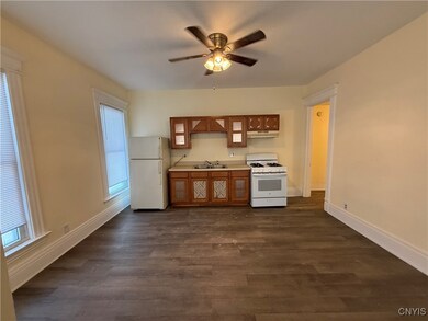 416 Danforth St unit 1, Syracuse, NY 13208 - photo 2