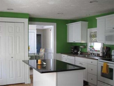 28 Chestnut St, Danvers, MA 01923 - photo 6