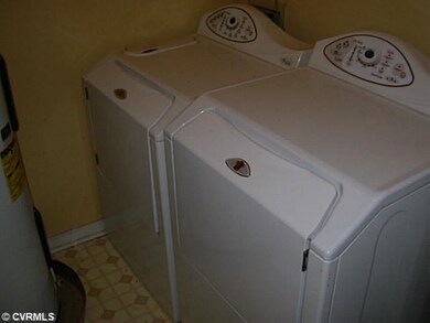 111 Pin Oak Ct unit C0URT, Aylett, VA 23009 - photo 6