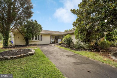 4907 Rocky Spring Ln, Bowie, MD 20715 - photo 3