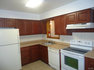 2252 Dorothy Way, Allentown, PA 18109 - photo 2