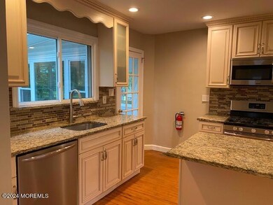 734 Holmdel Rd unit M, Holmdel, NJ 07733 - photo 5