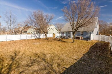 Large fenced back yard.