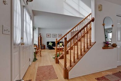 923 Cortney Dr, Carpentersville, IL 60110 - photo 2