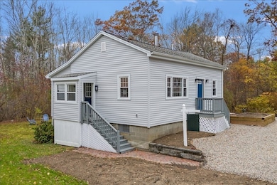 102 Leon Ct, Hanson, MA 02341 - photo 3