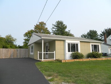 35 Phillips Rd, Rensselaer, NY 12144 - photo 2