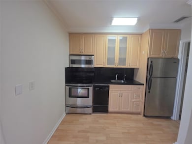 2131 NE 42nd Ct unit 208E, Lighthouse Point, FL 33064 - photo 3