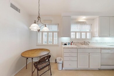 13339-Sproule-Ave 4