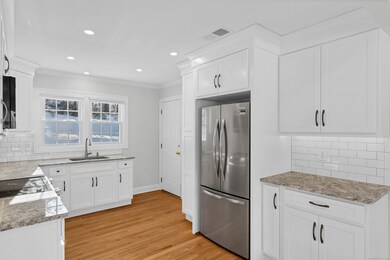 122 North St unit 4, Guilford, CT 06437 - photo 5