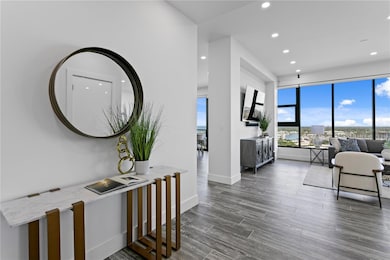 The Salvador unit PH2, St. Petersburg, FL 33701 - photo 3