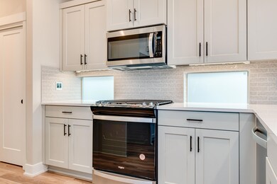 20832 SE Denver Dr, Bend, OR 97702 - photo 4