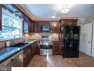 523 Georgetown Rd, Wallingford, PA 19086 - photo 5