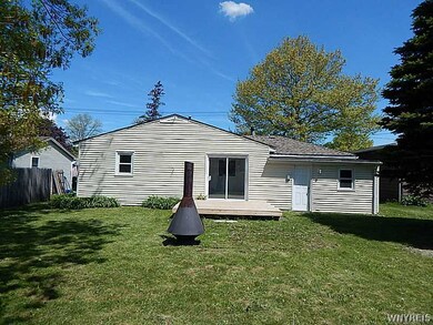 797 Meadow Dr, North Tonawanda, NY 14120 - photo 4