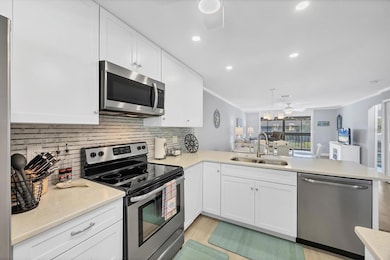 370 Three Lakes Ln unit F, Venice, FL 34285 - photo 7