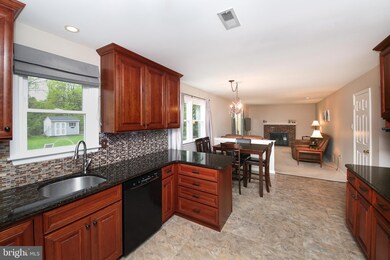 190 Logan Dr, Hatfield, PA 19440 - photo 7