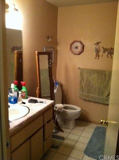 Full Bathroom Upstairs
