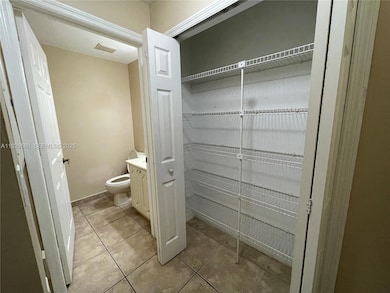 8507 NW 140th Terrace unit 801, Hialeah, FL 33016 - photo 5