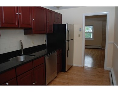 91 Chestnut St unit 5, Brookline, MA 02445 - photo 2