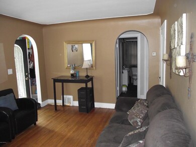 2living room1
